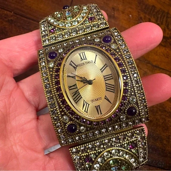 Heidi Daus | Accessories | Heidi Daus Quartz Working Art 